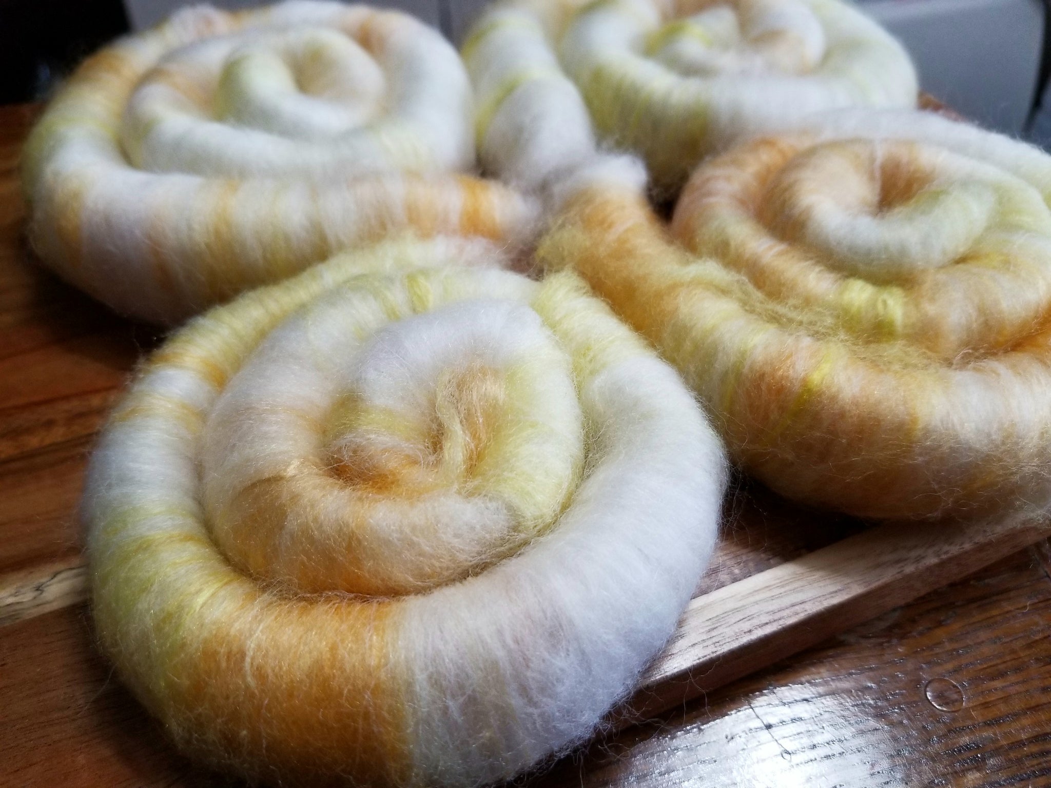 Rolags - Naturally dyed fibres